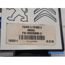 Peugeot - 508 - GPS antenna
