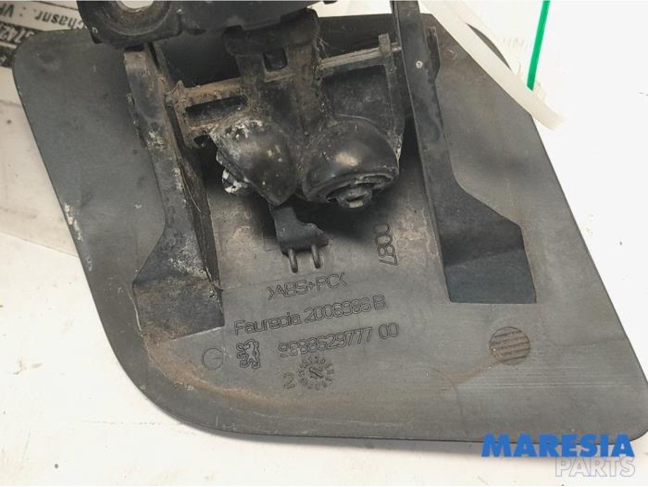 Peugeot - 508 - Buse phare