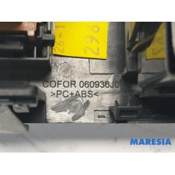 Peugeot - Partner - Multi-functional window switch