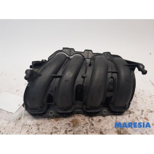 Peugeot - 208 - Intake manifold