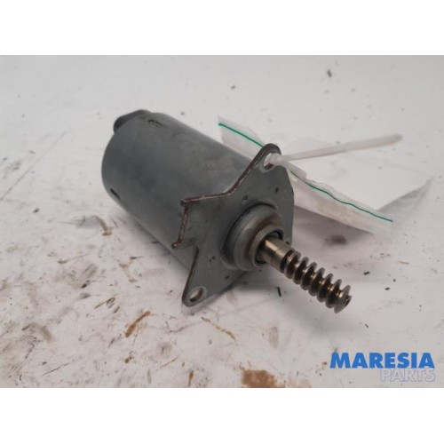 Peugeot - 208 - Camshaft adjuster