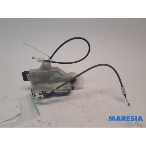 Peugeot - Partner - Minibus/van rear door lock mechanism