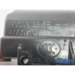Renault - Twingo - Tailgate lock mechanism