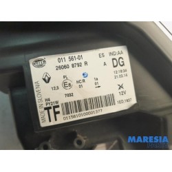 Renault - Twingo - Scheinwerfer links