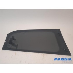 Renault - Twingo - Rear door window 4-door, left