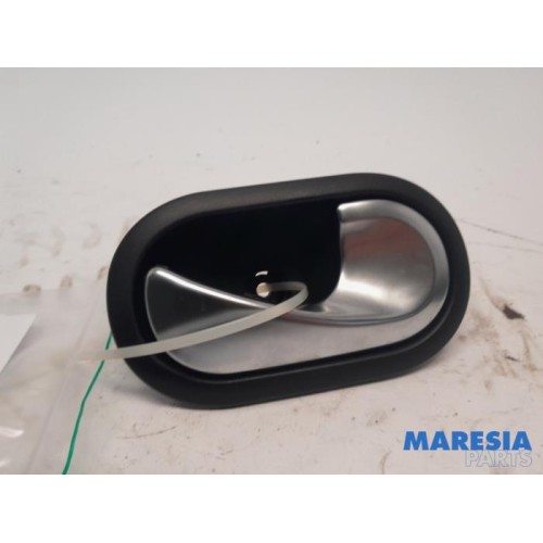 Renault - Twingo - Front door handle 4-door, right