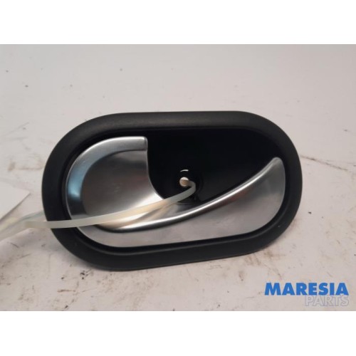 Renault - Twingo - Door handle 4-door, front left