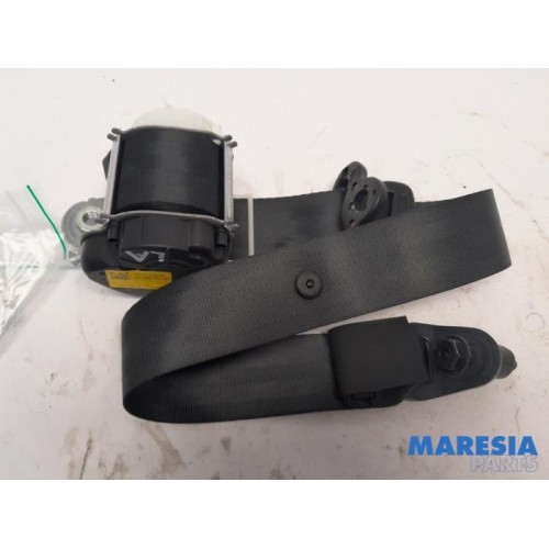 Renault - Twingo - Sicherheitsgurt links hinten