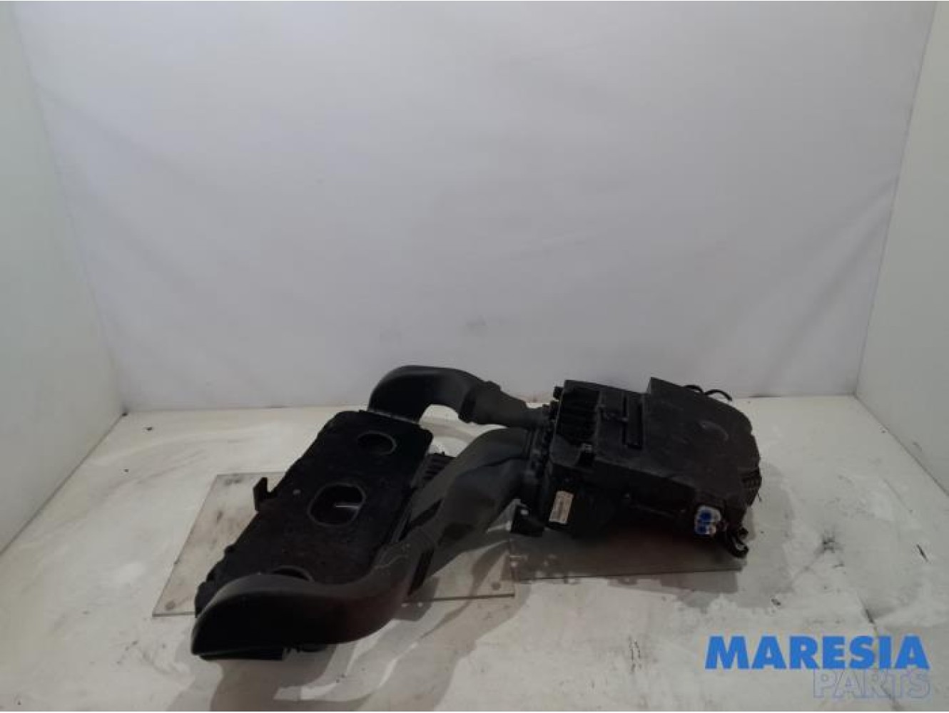 Renault - ZOE - Heater housing