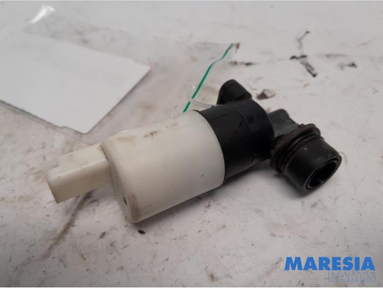 Peugeot - 307 - Scheibensprüherpumpe vorne