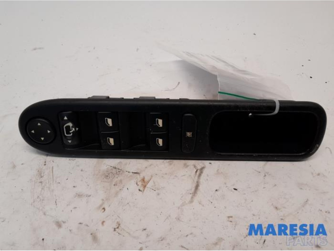 Peugeot - 307 - Multi-functional window switch
