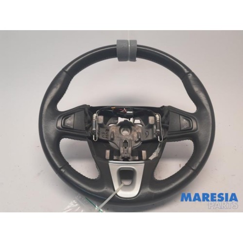 Renault - Scenic - Steering wheel