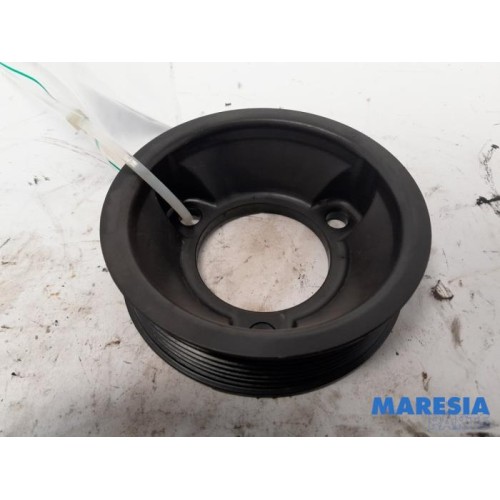 Nissan - NV300 - Waterpomp poelie