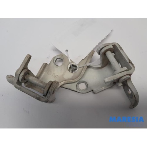 Peugeot - Boxer - Front door hinge, right
