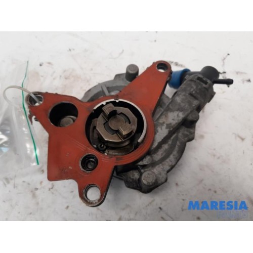 Nissan - NV300 - Vacuum pump (diesel)