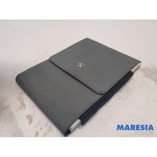 Peugeot - 5008 - Instruction Booklet