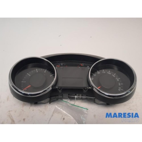 Peugeot - 5008 - Instrument panel