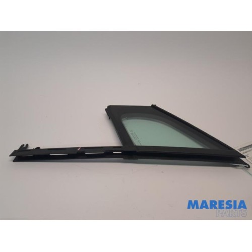 Peugeot - 5008 - Dreieckfenster links vorne