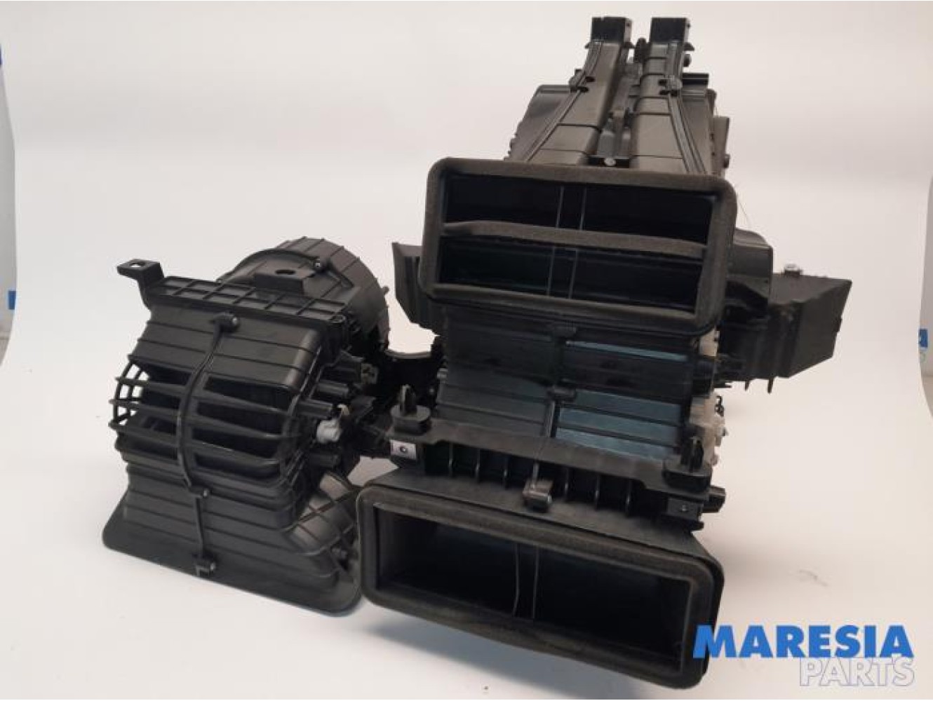 Fiat - Fiorino - Heater housing