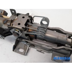 Renault - Twingo - Steering column housing