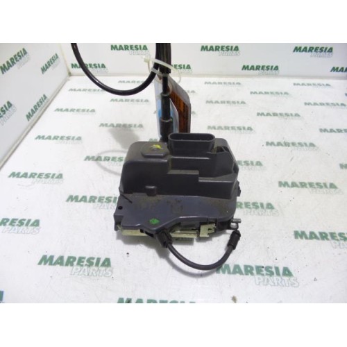 Renault - Laguna - Rear door lock mechanism 4-door, left