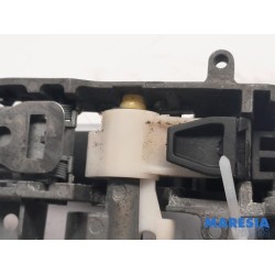 Peugeot - 5008 - Türgriff 4-türig links hinten