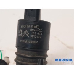 Peugeot - 5008 - Scheibensprüherpumpe vorne