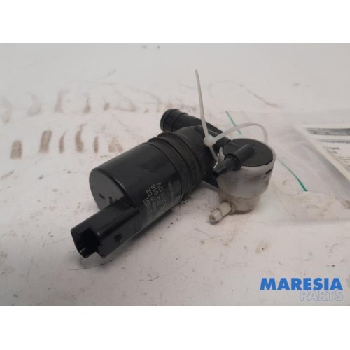 Peugeot - 5008 - Scheibensprüherpumpe vorne