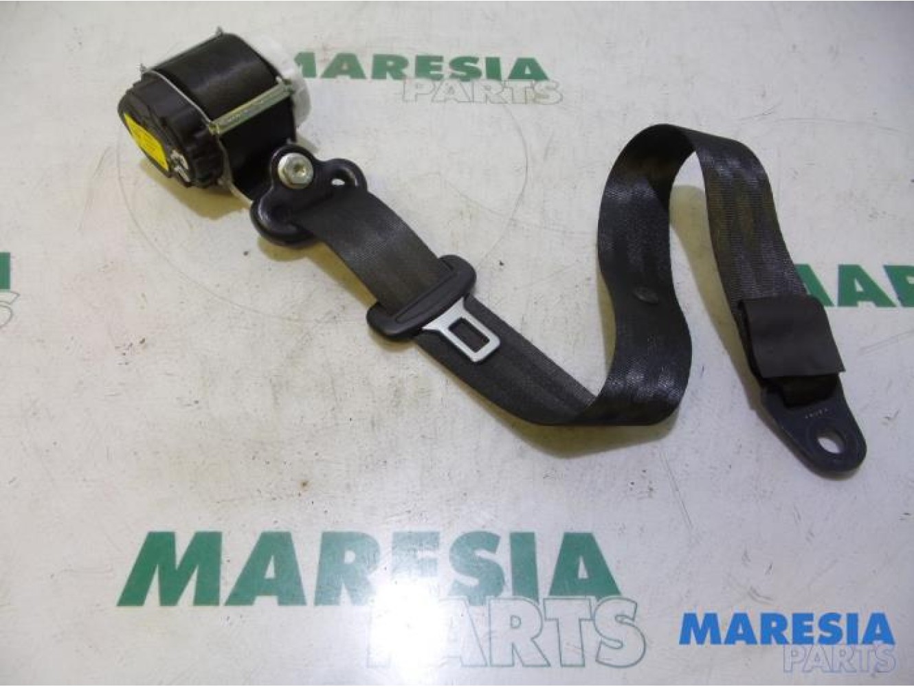 Renault - Twingo - Rear seatbelt, right