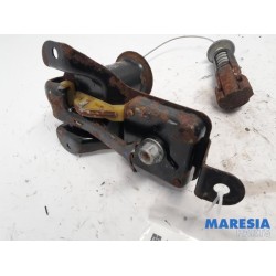 Renault - Grand Scenic - Spare wheel lift mechanism