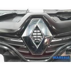 Renault - Clio - Calandre