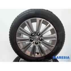 Peugeot - 308 - Sportvelgenset + banden
