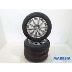 Peugeot - 308 - Sportvelgenset + banden