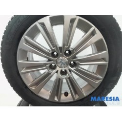 Peugeot - 308 - Sportvelgenset + banden