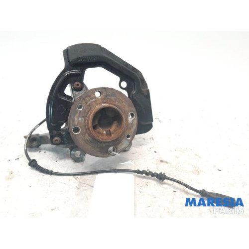Renault - Twingo - Knuckle, front right