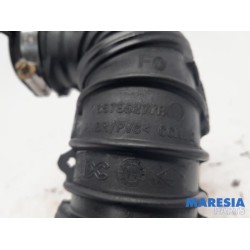 Renault - Twingo - Air intake hose