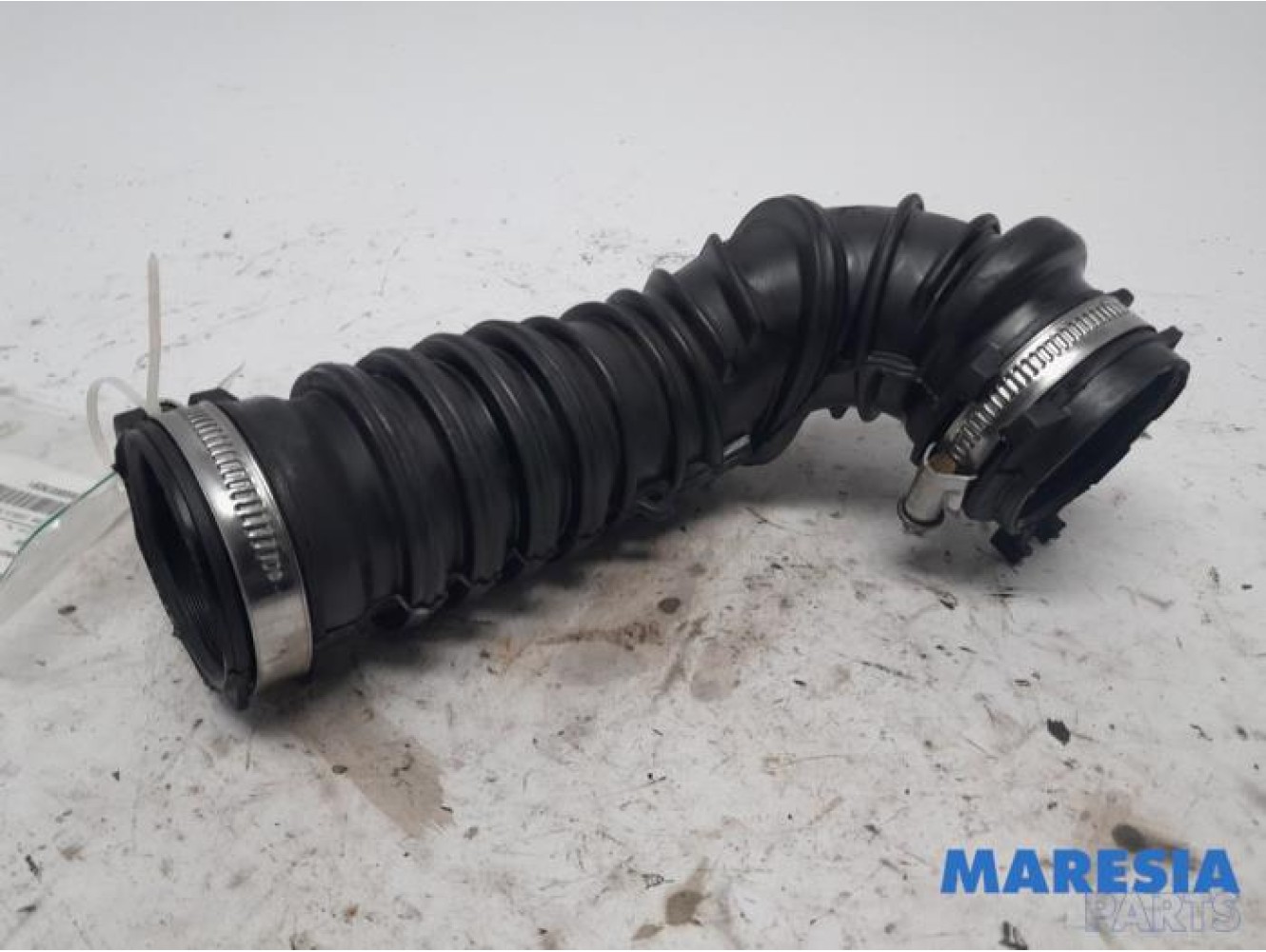 Renault - Twingo - Air intake hose