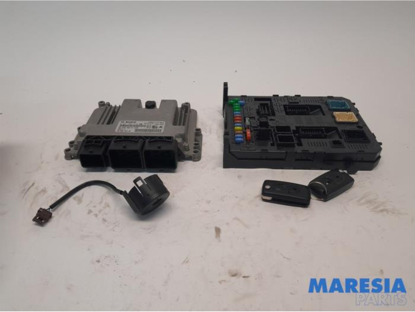 Peugeot - 5008 - Engine management computer
