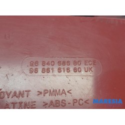 Peugeot - 5008 - Rear fog light