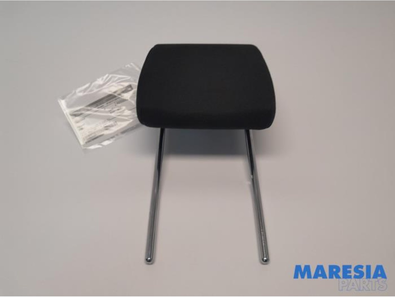 Peugeot - 5008 - Headrest