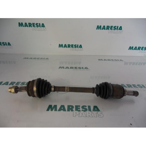 Fiat - Punto - Aandrijfas links-voor