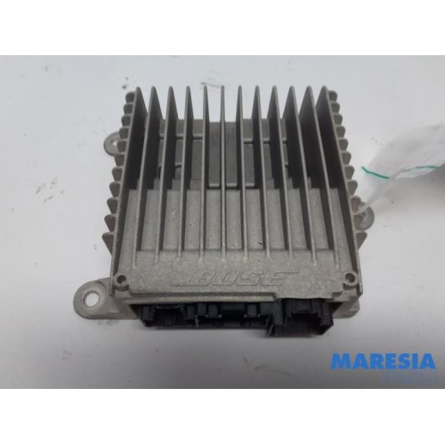 Renault - ZOE - Radio amplifier