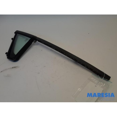 Renault - ZOE - Quarter light, front left