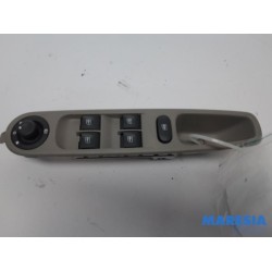 Renault - ZOE - Multi-functional window switch