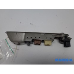 Renault - ZOE - Multi-functional window switch