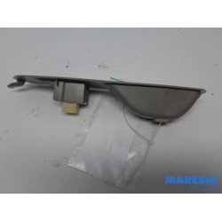 Renault - ZOE - Electric window switch