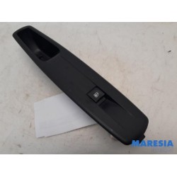 Renault - Scenic - Electric window switch
