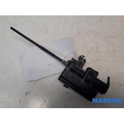 Renault - Scenic - Tank flap lock motor