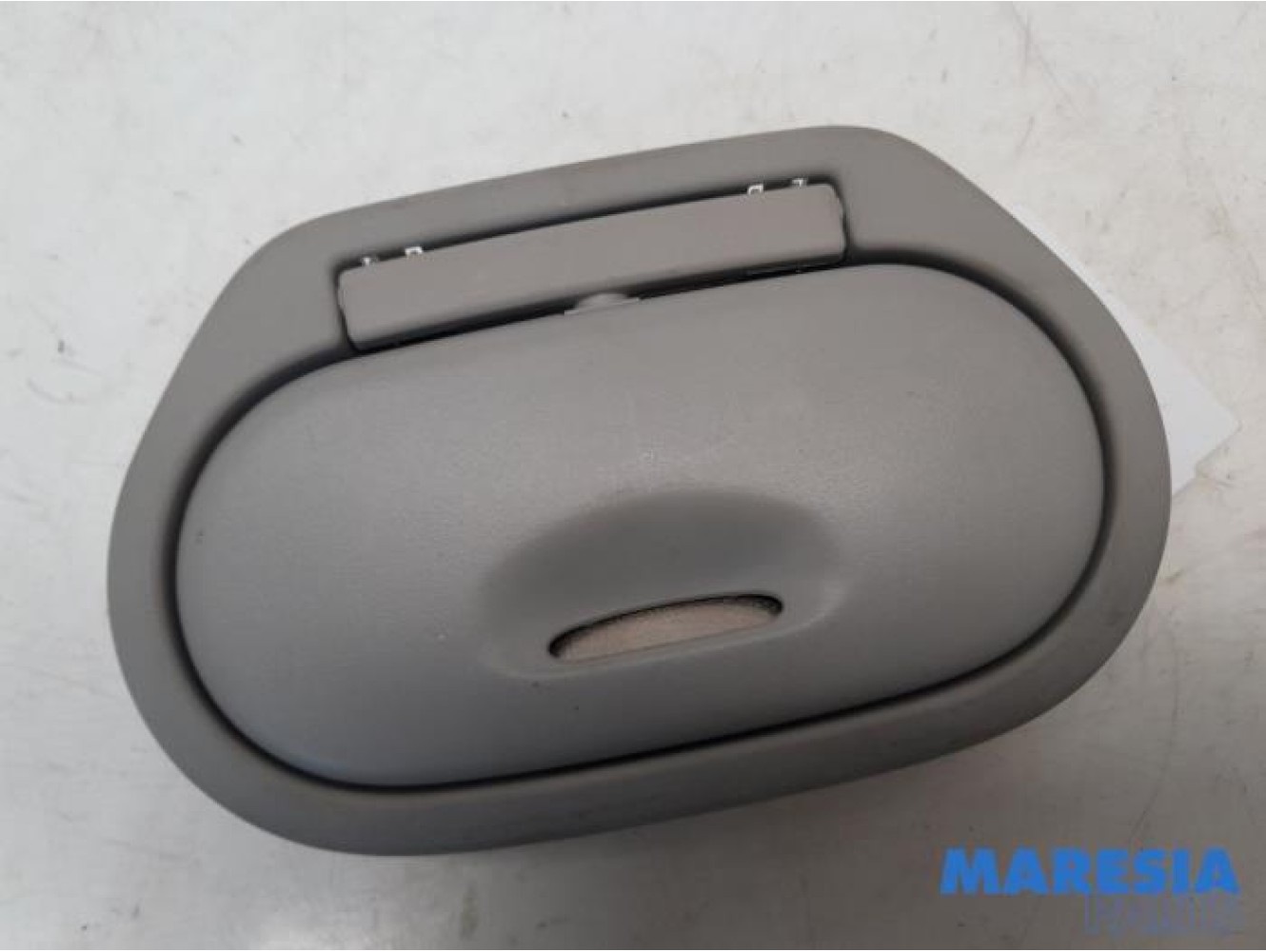 Renault - Scenic - Rear view mirror
