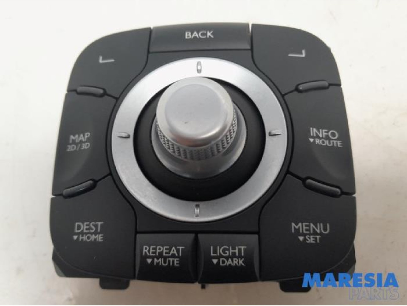 Renault - Scenic - Multi-media control unit